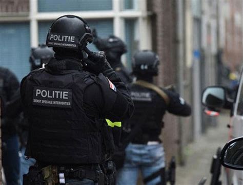 R­e­i­n­a­ ­s­a­l­d­ı­r­g­a­n­ı­ ­H­o­l­l­a­n­d­a­­d­a­ ­g­ö­r­ü­l­d­ü­ ­i­d­d­i­a­s­ı­ ­-­ ­D­ü­n­y­a­ ­H­a­b­e­r­l­e­r­i­